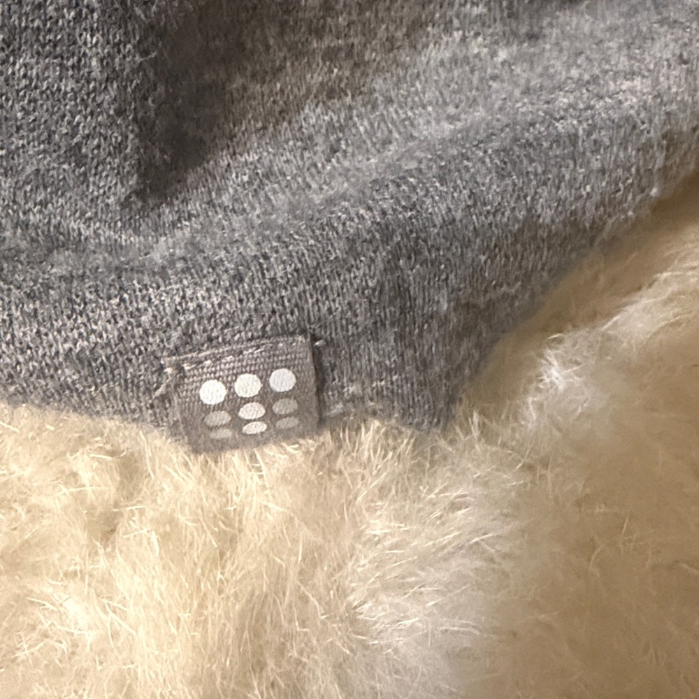 Gray Floral Patterned pullover Sweater L (6002) - image 3